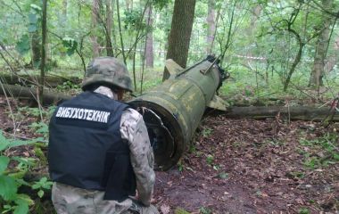 У Броварському районі виявили частини від ракети