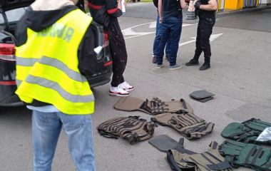 Чоловік збував недоброякісні бронежилети